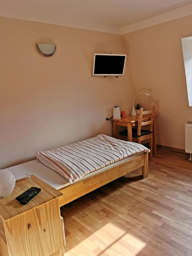 Pension Am Rheinsteig Hotel Leutesdorf Exterior foto