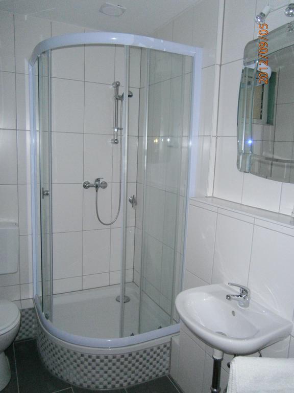 Pension Am Rheinsteig Hotel Leutesdorf Quarto foto